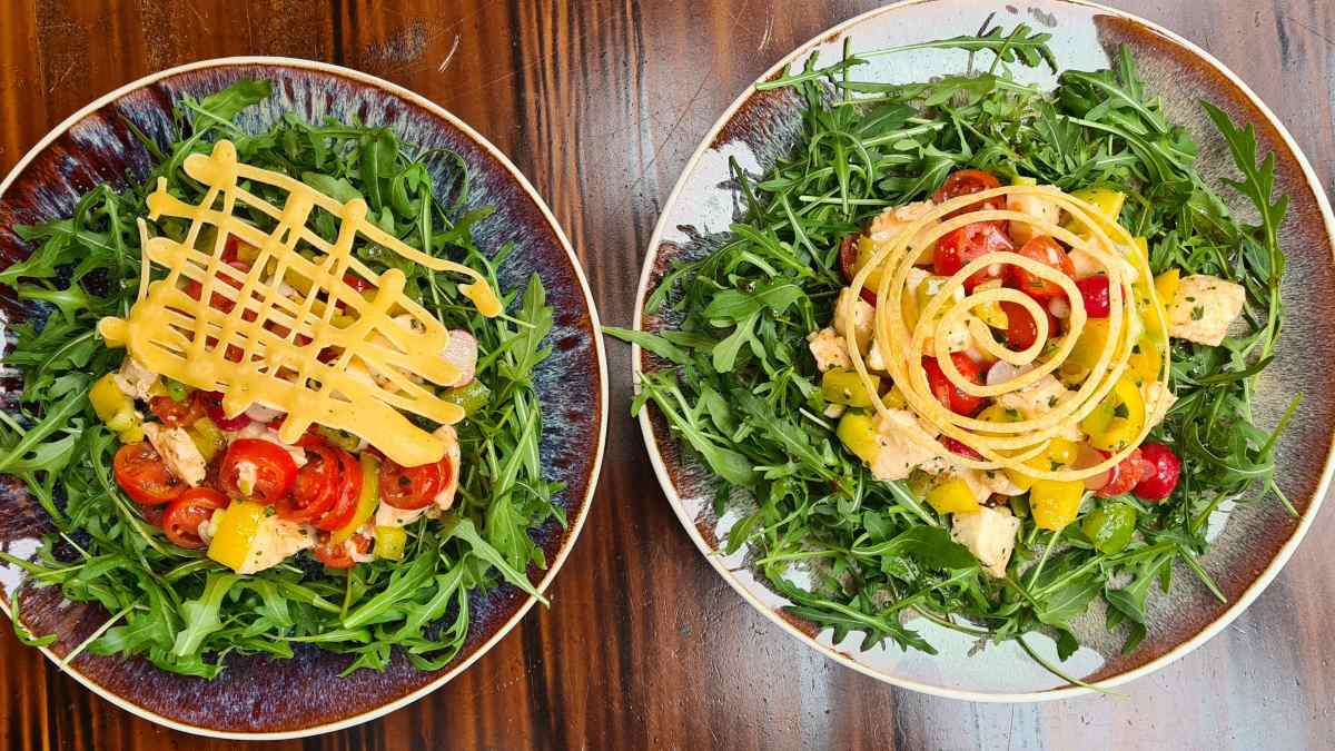 Deko Socca auf Salat
